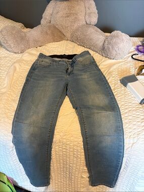Women’s Light Blue Stretch Denim Jeans
